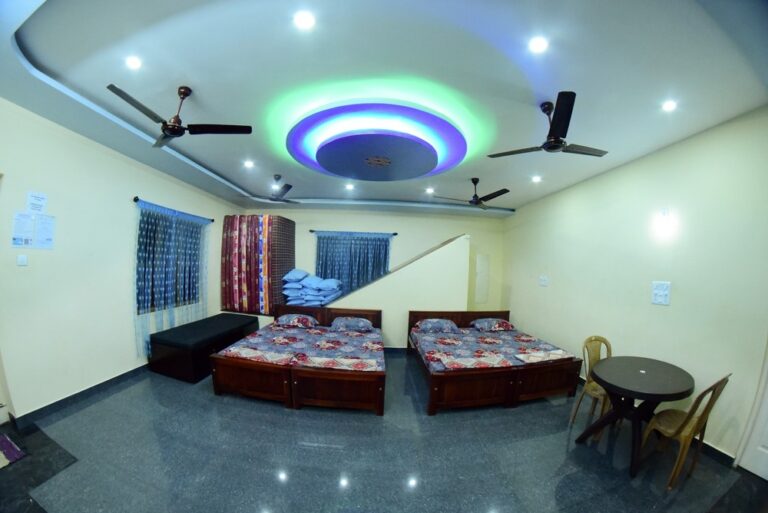 Happy Home Stay Malpe Bed room